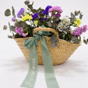 Regalos personalizados para momentos especiales - Kit Quiero - Cesta de flores
